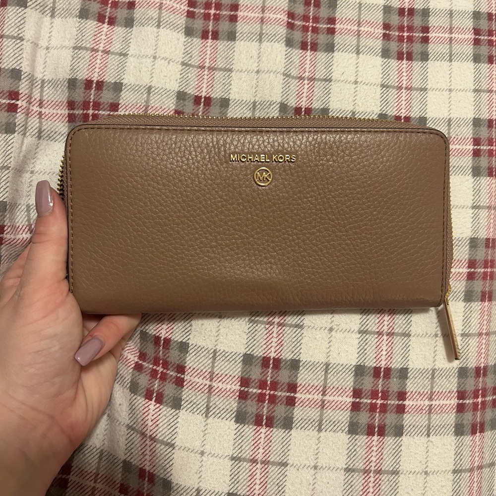 Michael Kors wallet